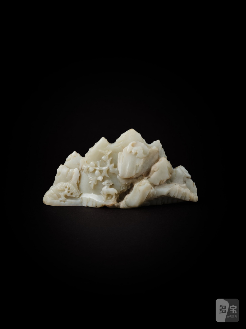 清　白玉雕福祿壽圖山子 | A SMALL CARVED WHITE JADE 'DEER AND BAT' BOULDER - 图3